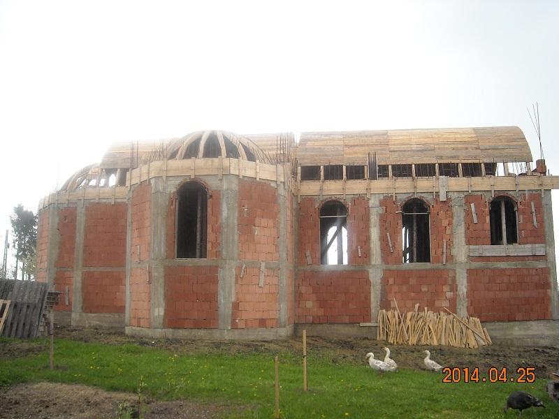 Biserica nouă - exterior